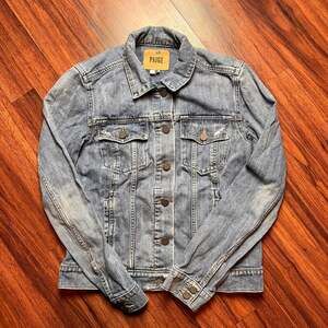 PAIGE Distressed Jean Light Blue Denim Jacket grunge 90s Y2K Modern
